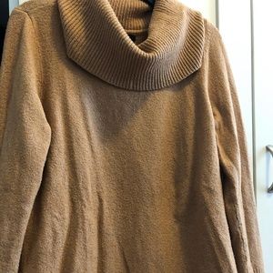 Tahari sweater